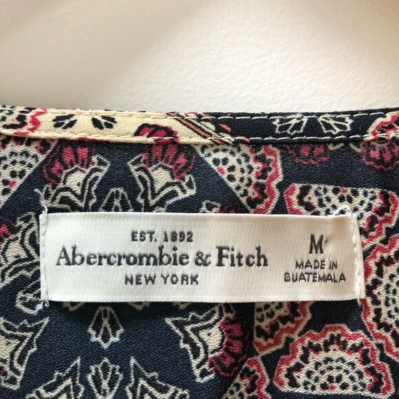 Abercrombie & Fitch flare sleeve blouse woman’s size M - Picture 3 of 5